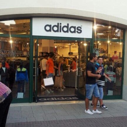 adidas outlet store marcianise